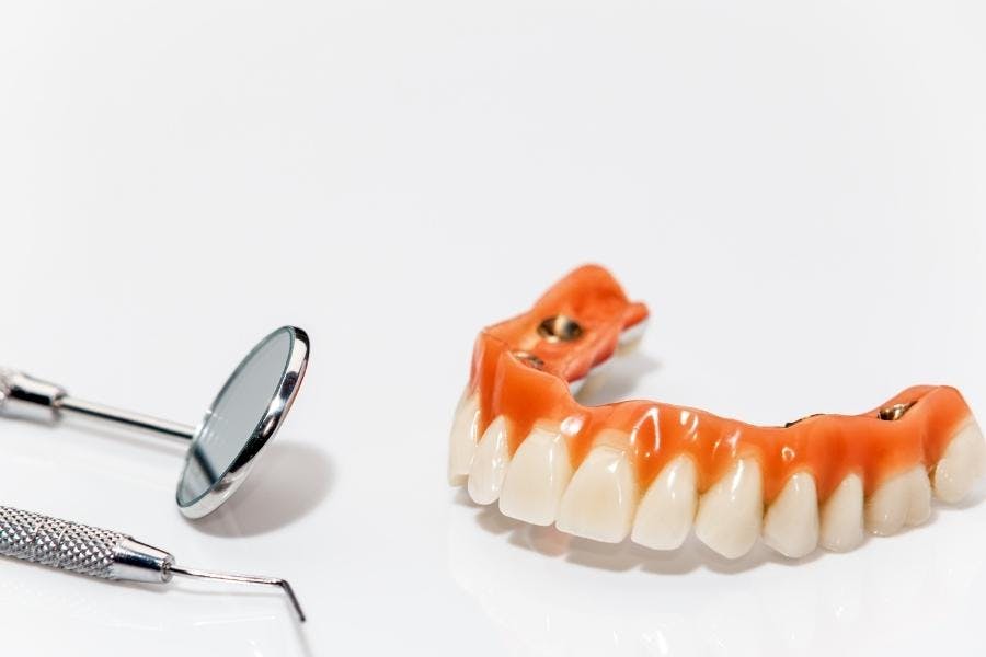 Dentures and partial dentures at Uptodate Medicare Centre in Dubai